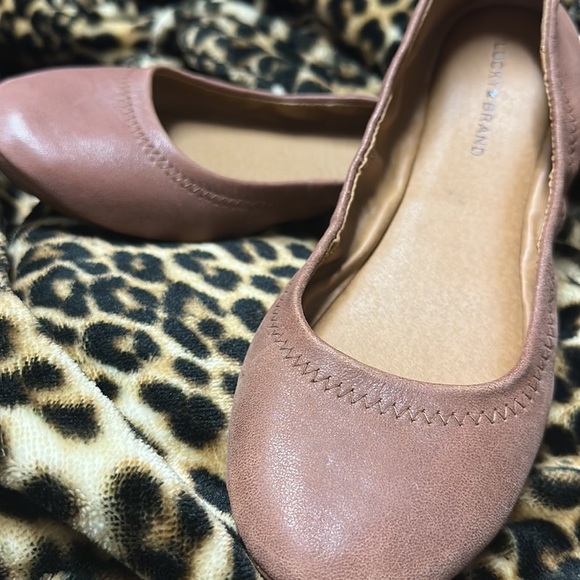 Brand new Lucky Brand Flats size 7 - Picture 3 of 6